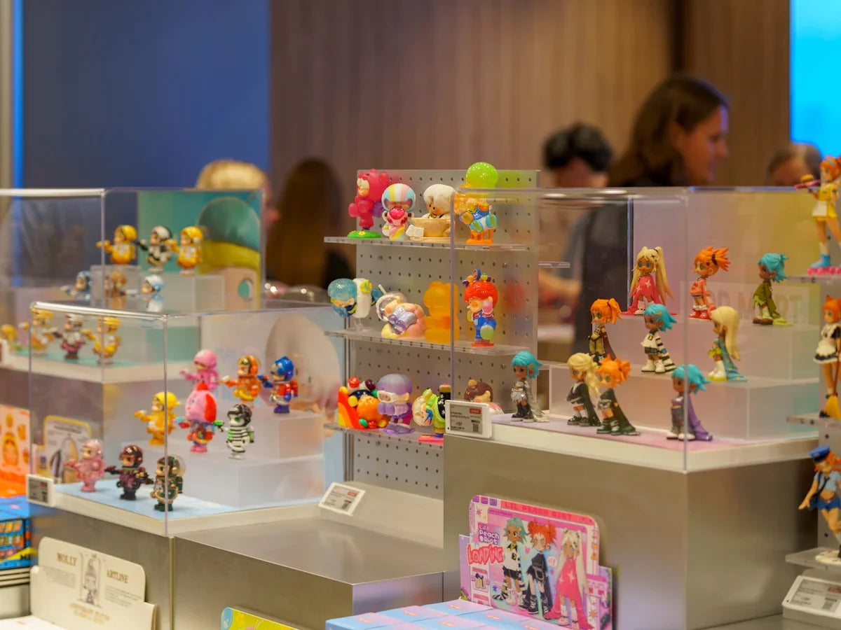 De vanligaste materialen vid tillverkning av actionfigurer - Nerdbutiken