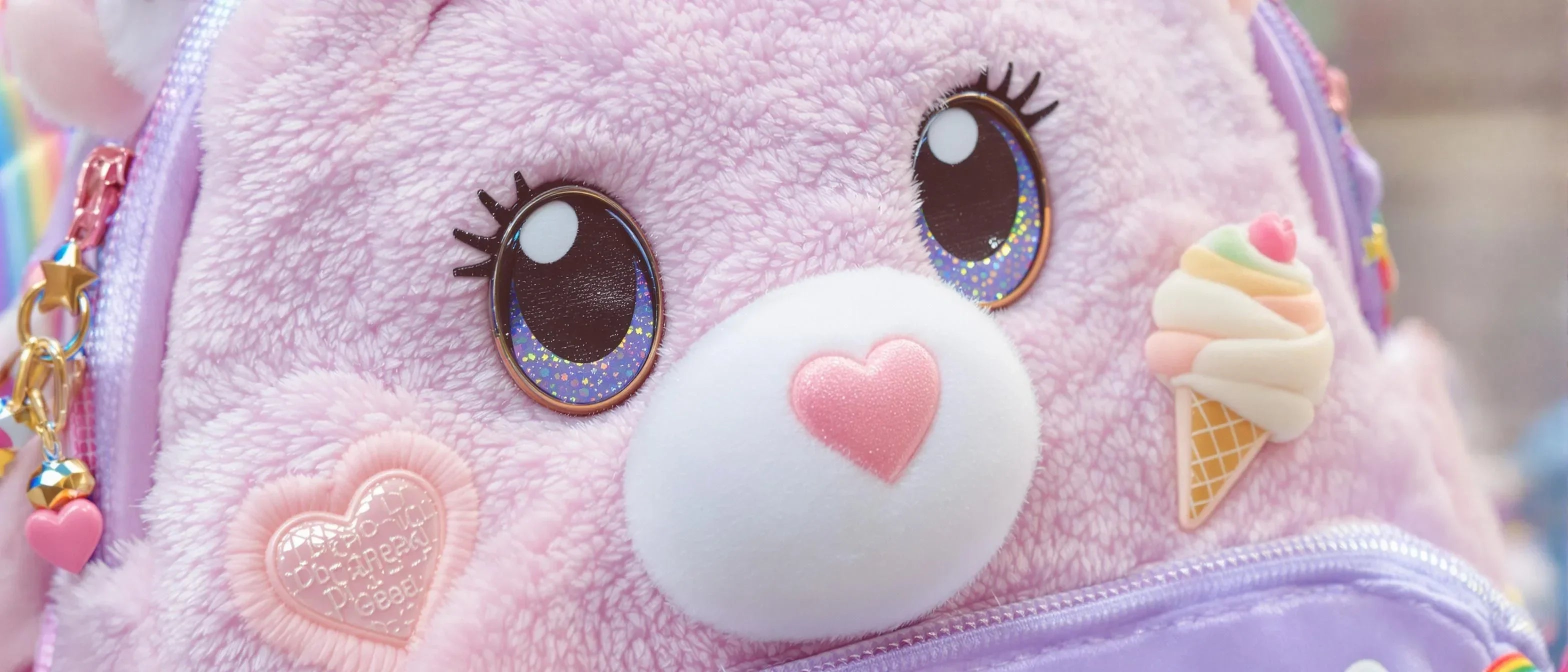 Care Bears Ryggsäck – Den perfekta mixen av nostalgi, funktion och färg - Nerdbutiken