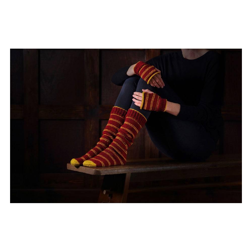 Harry Potter Knitting Kit Slouch Strumpor and Mittens Gryffindor