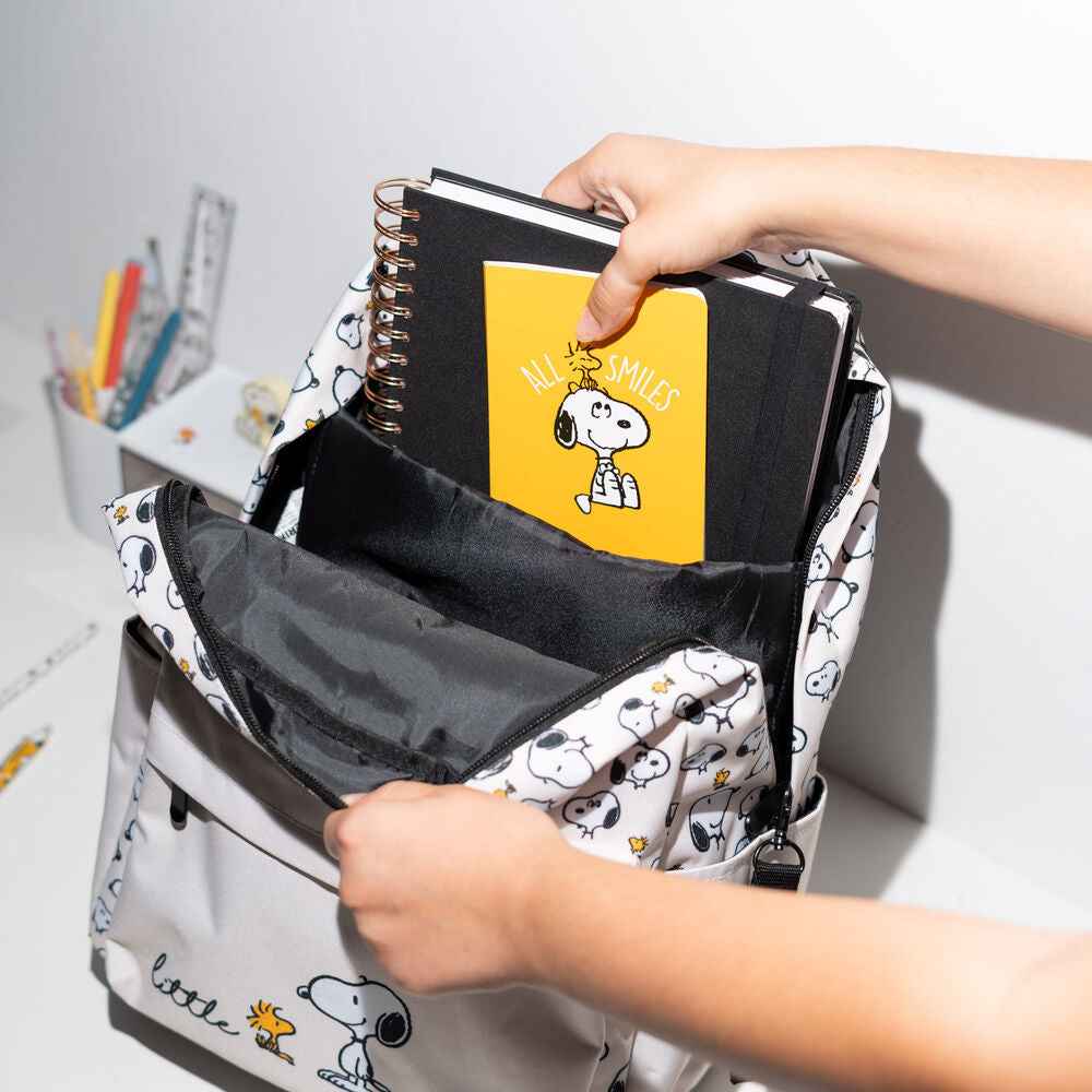 Ryggsäck Lazy Days Snoopy 41 cm – Högkvalitativ och rymlig väska för vardagsbruk