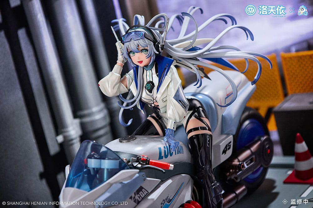 Vsinger PVC Figur 1/7 Luo Tianyi Retro-Future Storm Driver Ver. 23 cm A Dimension