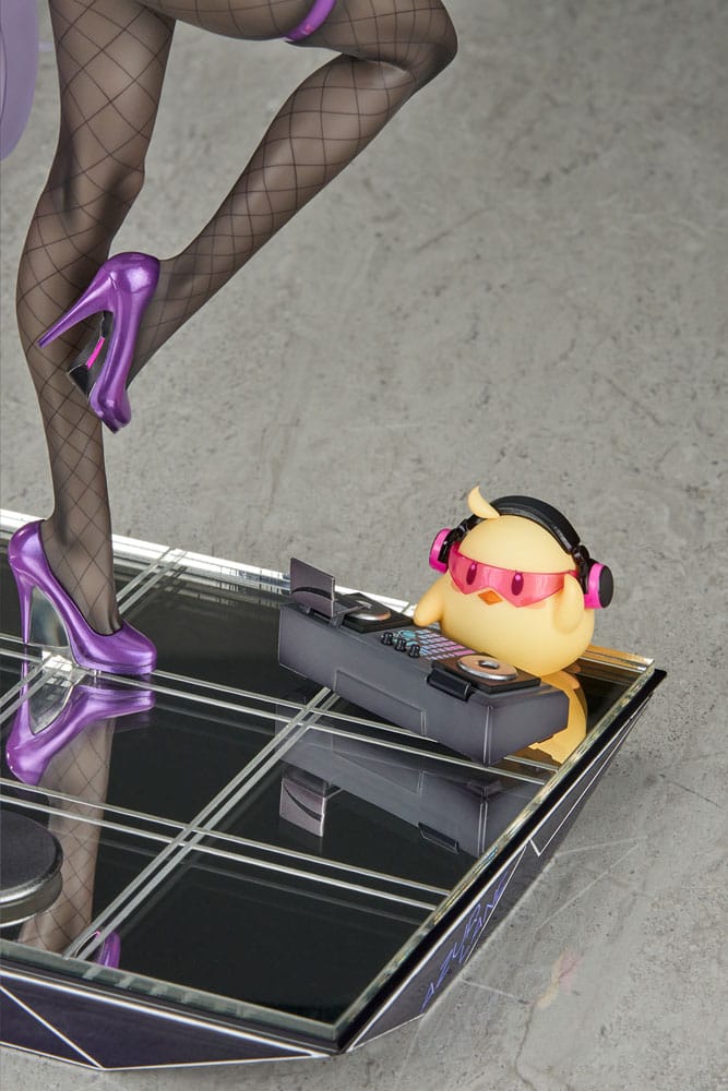 Azur Lane PVC Figur 1/7 Kearsarge All-Night Charge Ver. 30 cm APEX