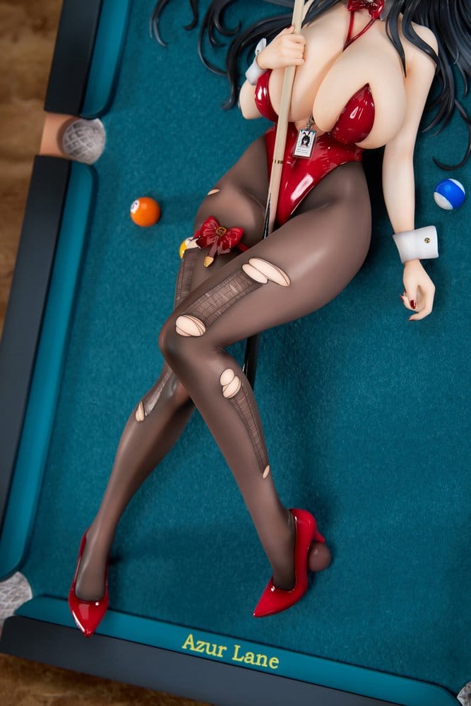 Azur Lane PVC-figur 1/7 Taihou Fun on the Baize-ver. 27 cm