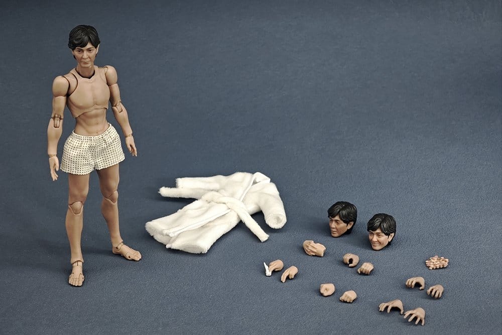 Kato Taka Actionfigur i skala 1/12, cirka 15 cm hög