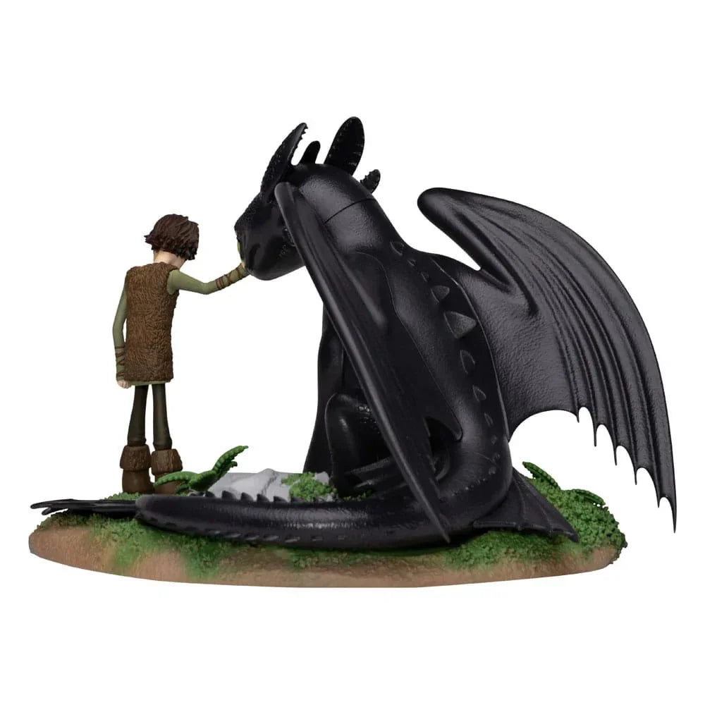 Dragons D-Stage PVC Diorama Tandlöse & Hiccup 15 cm Beast Kingdom Toys