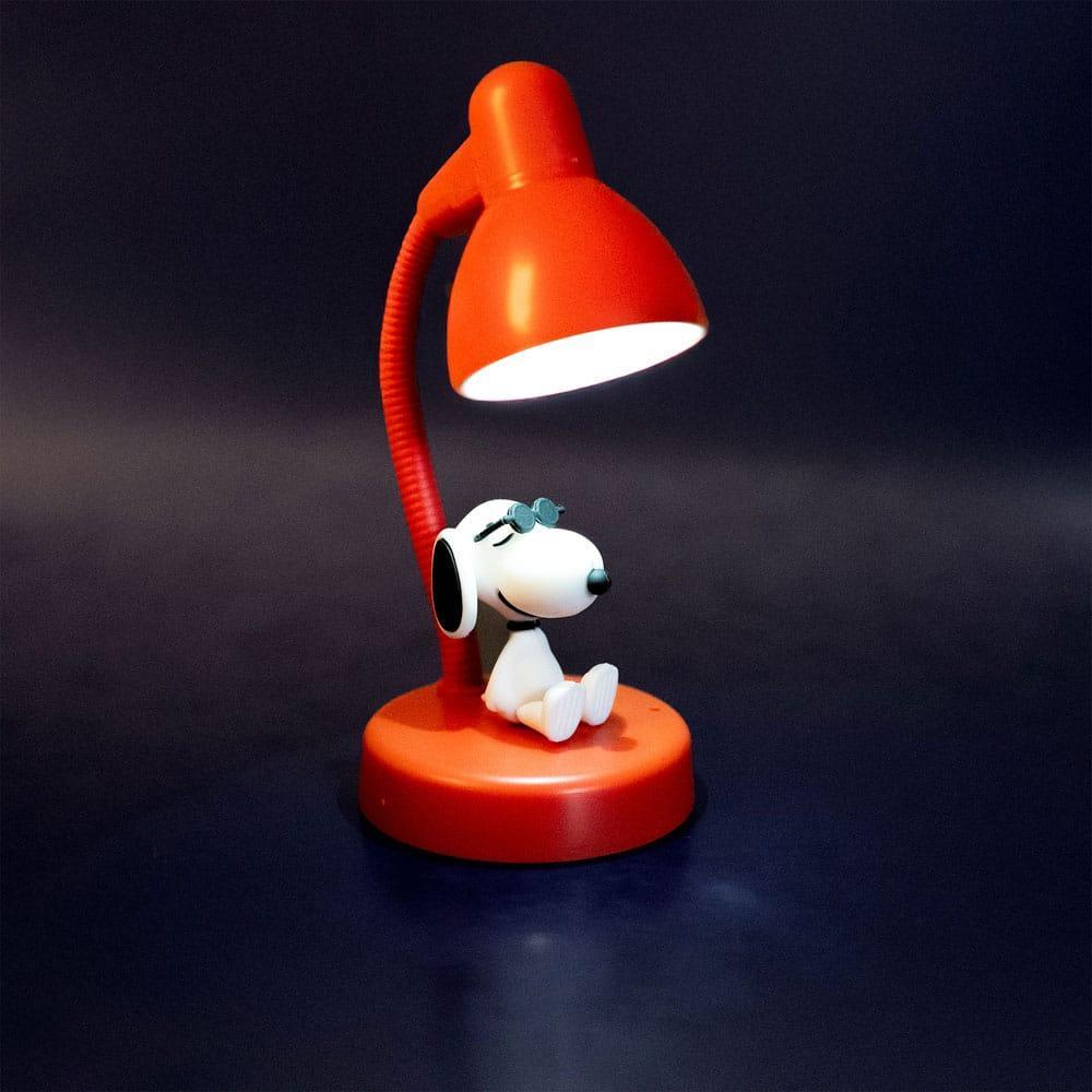 Peanuts Mini LED Lamp with Snoopy Figure 11 cm