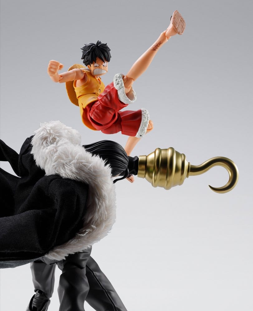One Piece S.H.Figuarts Actionfigur Sir Crocodile -Marineford- 18 cm