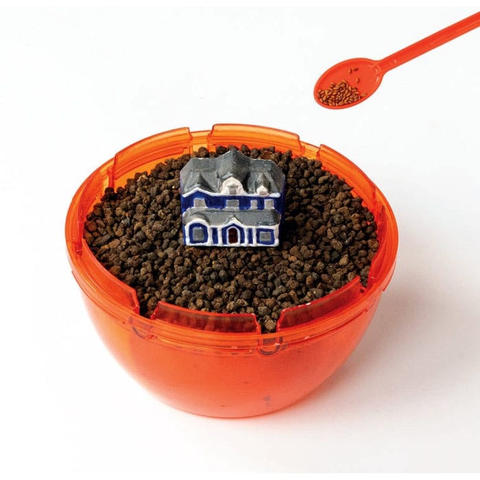 Stranger Things The Upside Down Terrarium Clementoni