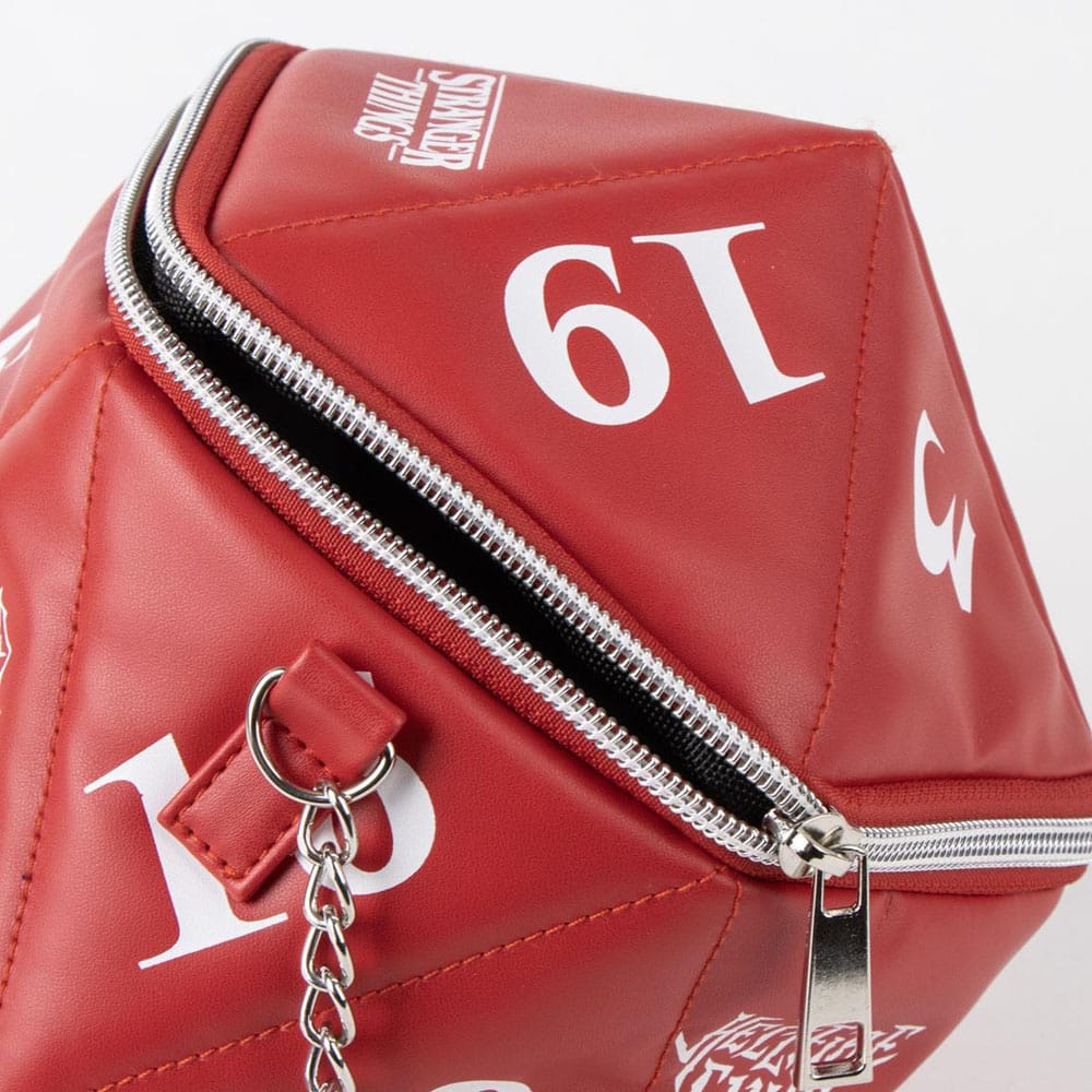 Stranger Things Faux Leather Handbag med D&D Tärningar Cerdá