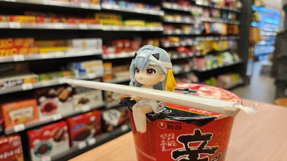 Goddess of Victory: Nikke Cup Noodle Holder PVC Statue 8 cm ClawsUp