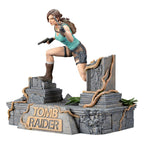 Tomb Raider PVC Figur - Lara Croft 24 cm Dark Horse