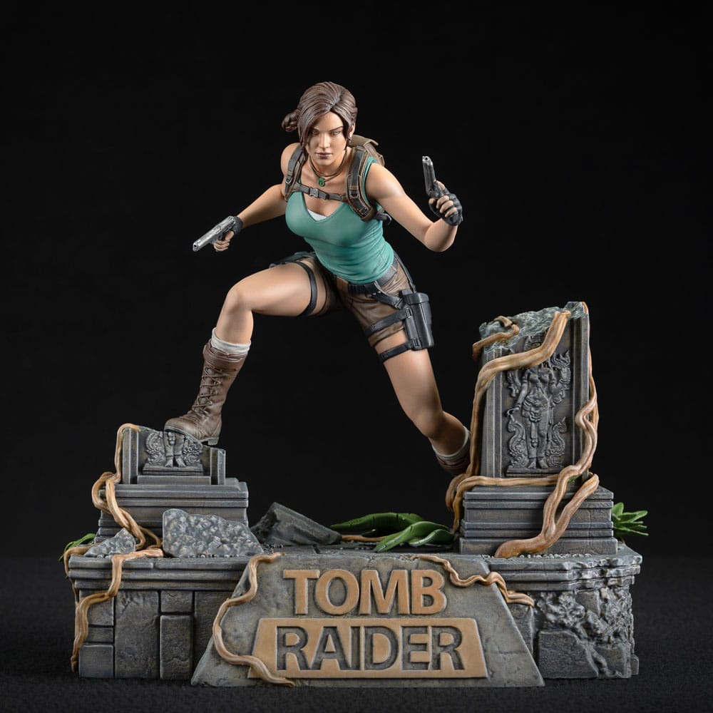 Tomb Raider PVC Figur - Lara Croft 24 cm Dark Horse