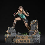 Tomb Raider PVC Figur - Lara Croft 24 cm Dark Horse