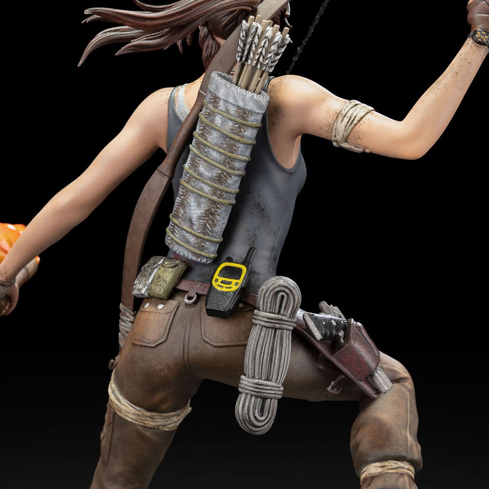 Tomb Raider PVC Figur Lara Croft Survivor Era 33 cm Dark Horse