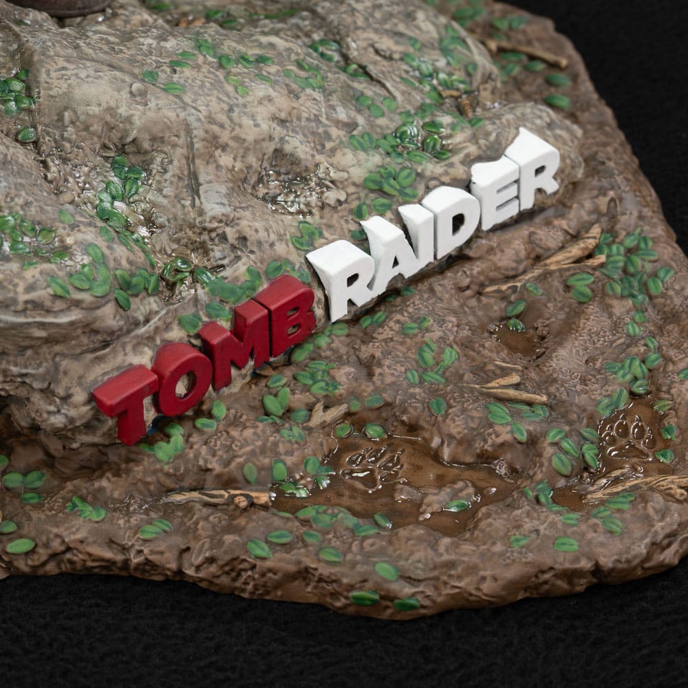 Tomb Raider PVC Figur Lara Croft Survivor Era 33 cm Dark Horse