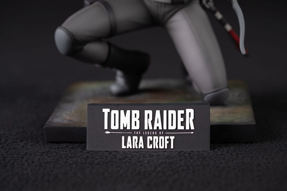 Tomb Raider PVC Figur The Legend of Lara Croft 19 cm Dark Horse