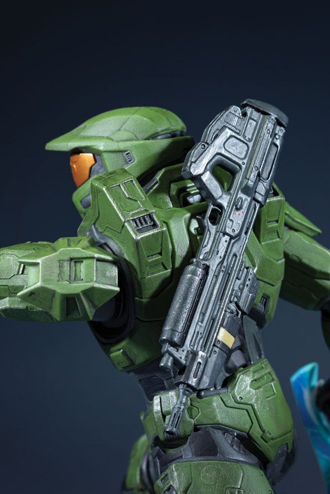 Halo Infinite PVC Figur Master Chief & Grappleshot 26 cm Dark Horse