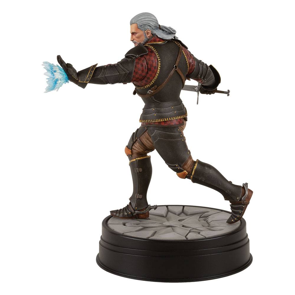 Witcher 3 Wild Hunt PVC Figur Geralt Toussaint Tourney Armor 20 cm Dark Horse