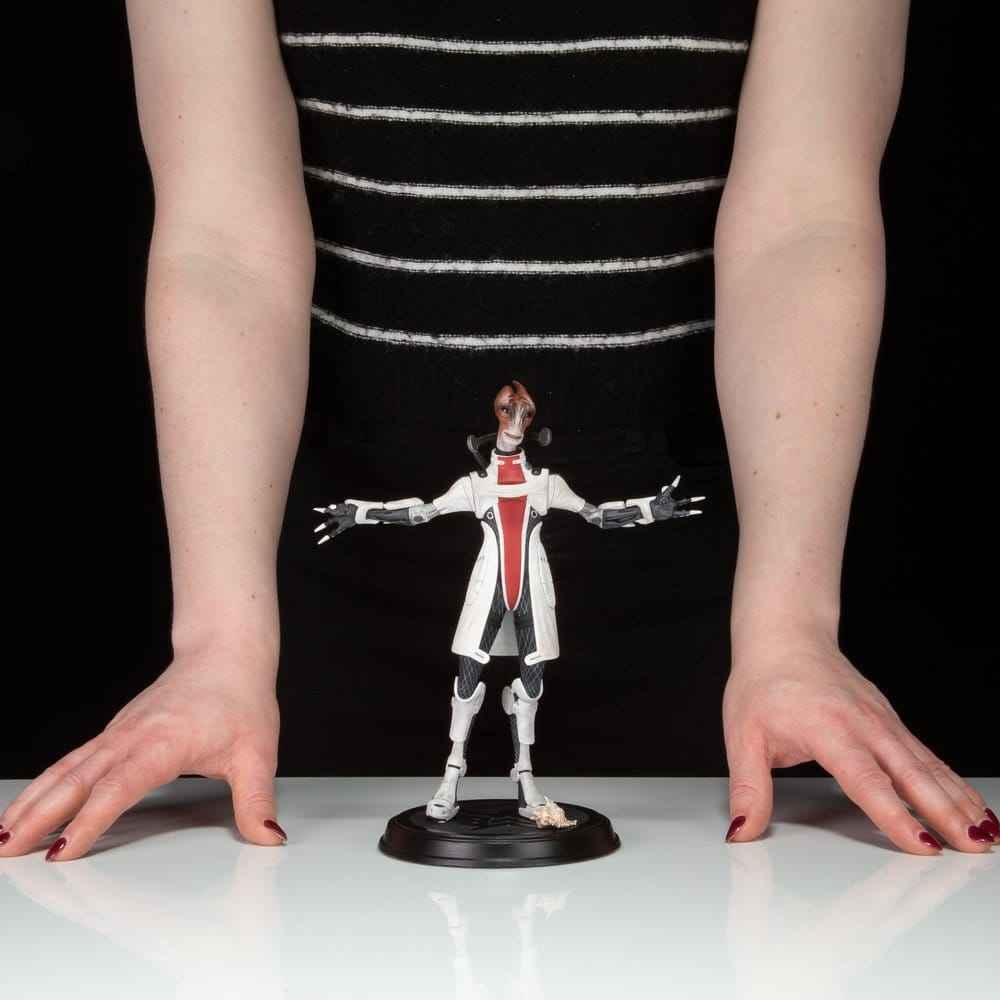Mass Effect PVC-figur Mordin Solus 23 cm