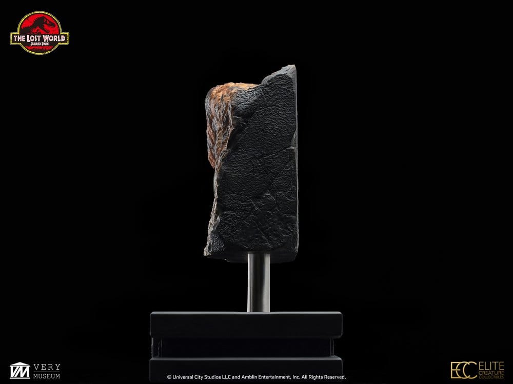 The Lost World: Jurassic Park Replica Bust Male Velociraptor Eye Prop 23 cm