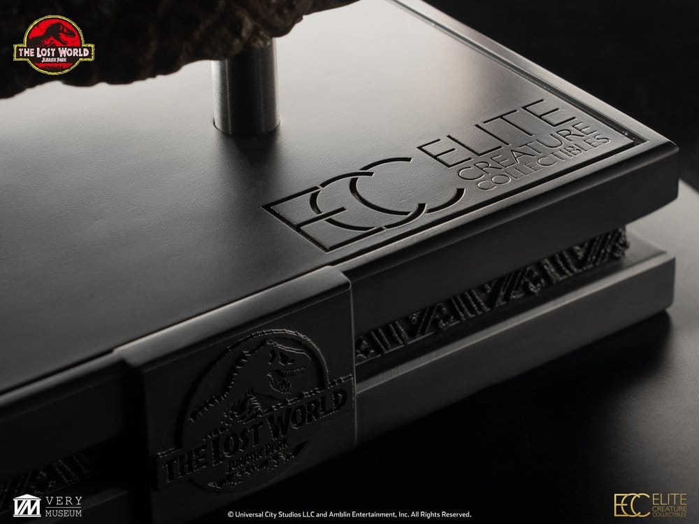 The Lost World: Jurassic Park Replica Bust Male Velociraptor Eye Prop 23 cm