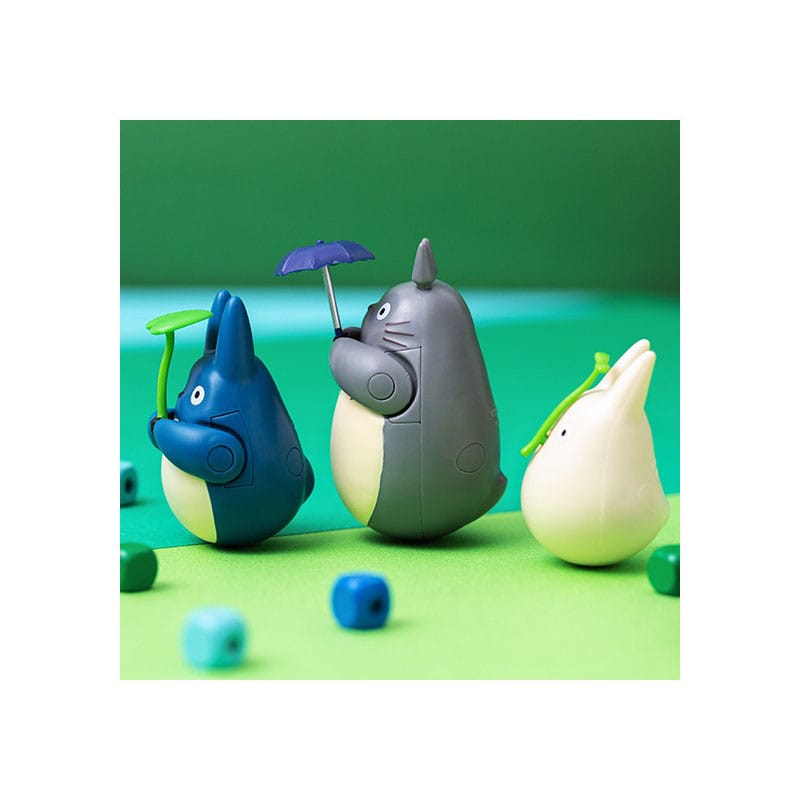 My Neighbor Totoro Rundad Bottenfigur - Stora Totoro med Blad, 7 cm Semic