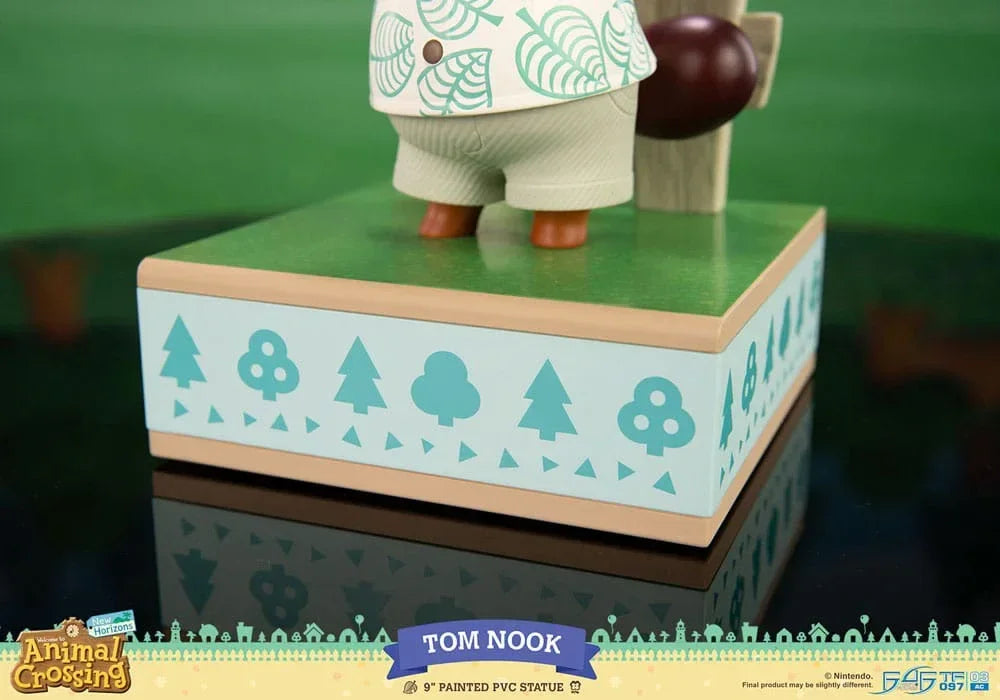 Animal Crossing: New Horizons PVC Figur Tom Nook 22 cm First 4 Figures