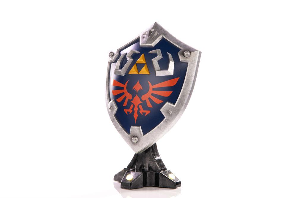 The Legend of Zelda Breath of the Wild PVC‑figur Hylian Shield Collector’s Edition 29 cm