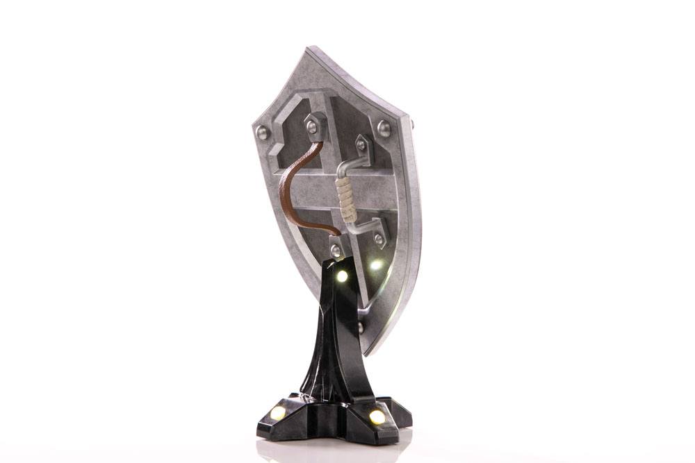 The Legend of Zelda Breath of the Wild PVC‑figur Hylian Shield Collector’s Edition 29 cm