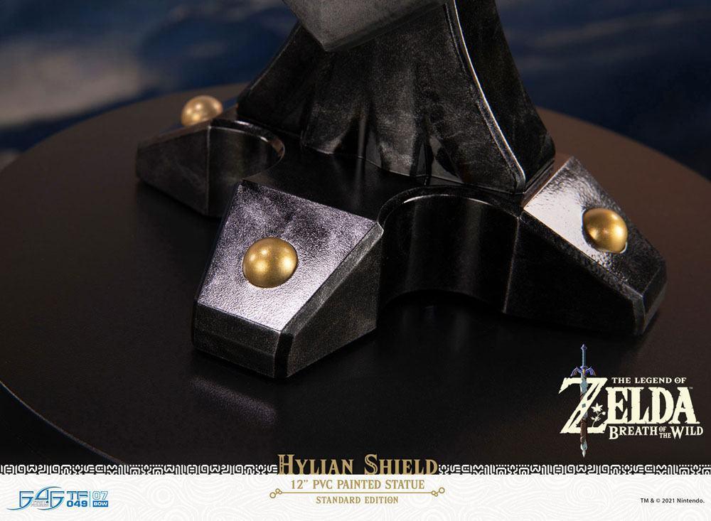 The Legend of Zelda: Breath of the Wild PVC-statyn Hylian Shield Standard Edition 29 cm First 4 Figures