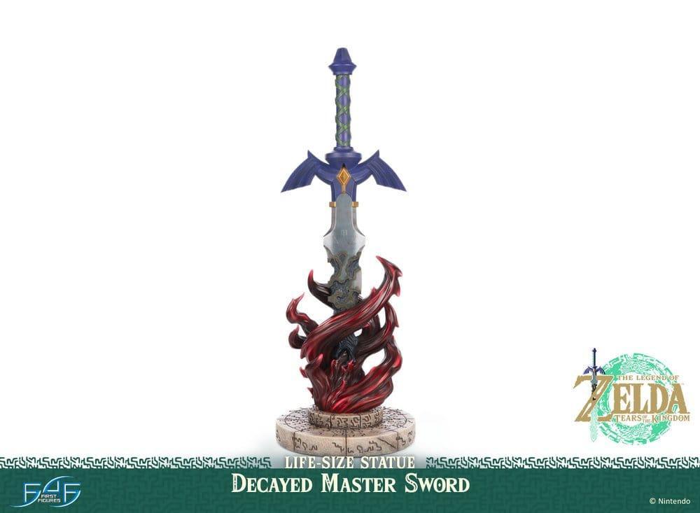 The Legend of Zelda: Tears of the Kingdom Livsstorlek Figur 1/1 Förfallen Master Sword 28 cm First 4 Figures