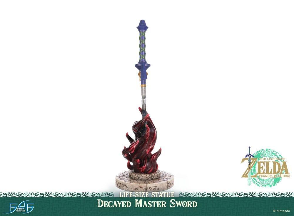 The Legend of Zelda: Tears of the Kingdom Livsstorlek Figur 1/1 Förfallen Master Sword 28 cm First 4 Figures