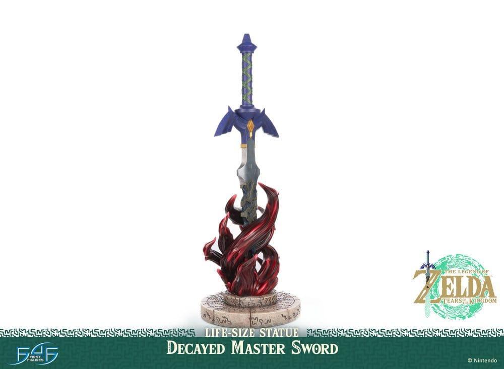 The Legend of Zelda: Tears of the Kingdom Livsstorlek Figur 1/1 Förfallen Master Sword 28 cm First 4 Figures
