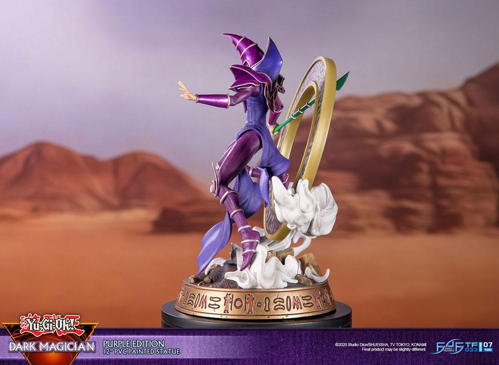 Yu-Gi-Oh! PVC Figur Dark Magician Purple Version 29 cm First 4 Figures