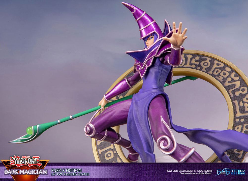 Yu-Gi-Oh! PVC Figur Dark Magician Purple Version 29 cm First 4 Figures
