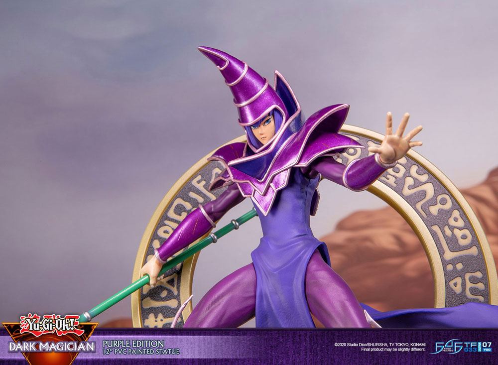 Yu-Gi-Oh! PVC Figur Dark Magician Purple Version 29 cm First 4 Figures