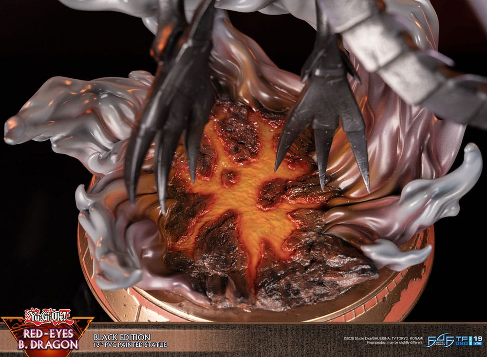 Yu-Gi-Oh! PVC-figur Red-Eyes B. Dragon svart färg 33 cm