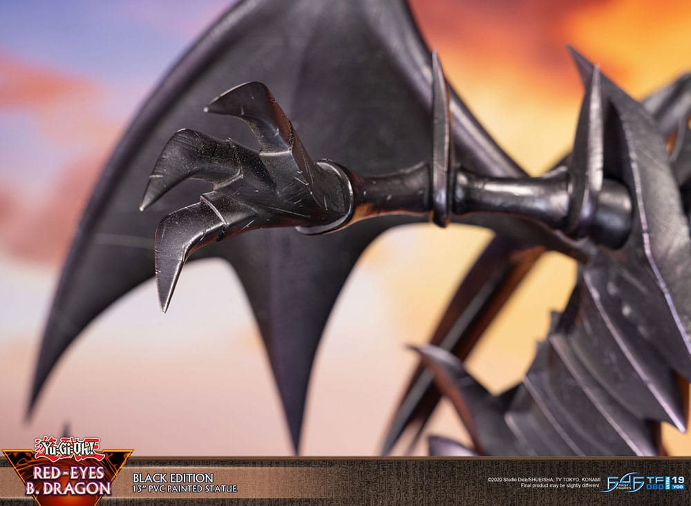 Yu-Gi-Oh! PVC-figur Red-Eyes B. Dragon svart färg 33 cm