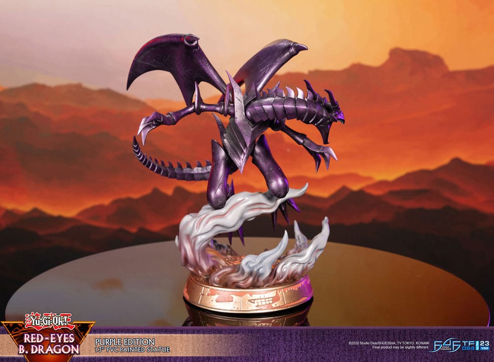 Yu-Gi-Oh! PVC-figur Red-Eyes B. Dragon lila färg 33 cm
