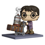 Harry Potter POP! Deluxe Figur Harry Pushing Ryggsäck med Hjul 9 cm Funko