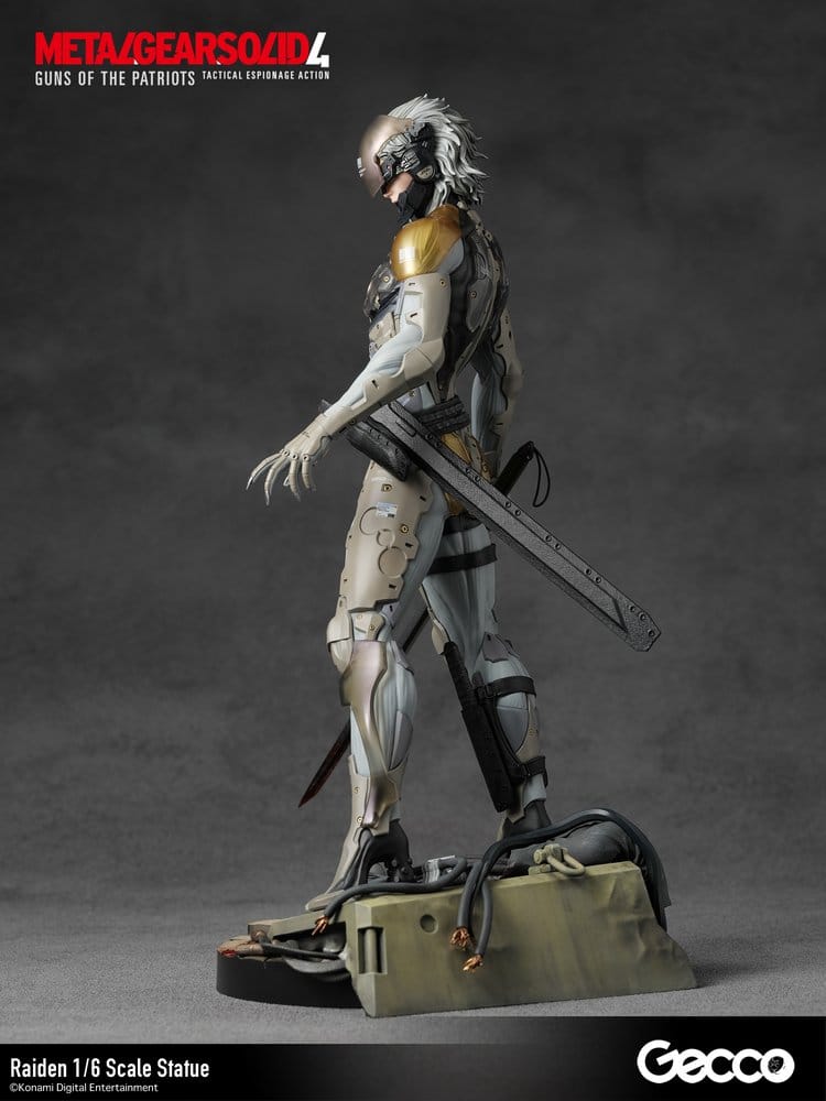 Metal Gear Solid 4 Guns of the Patriots Figure 1/6 Raiden 32 cm