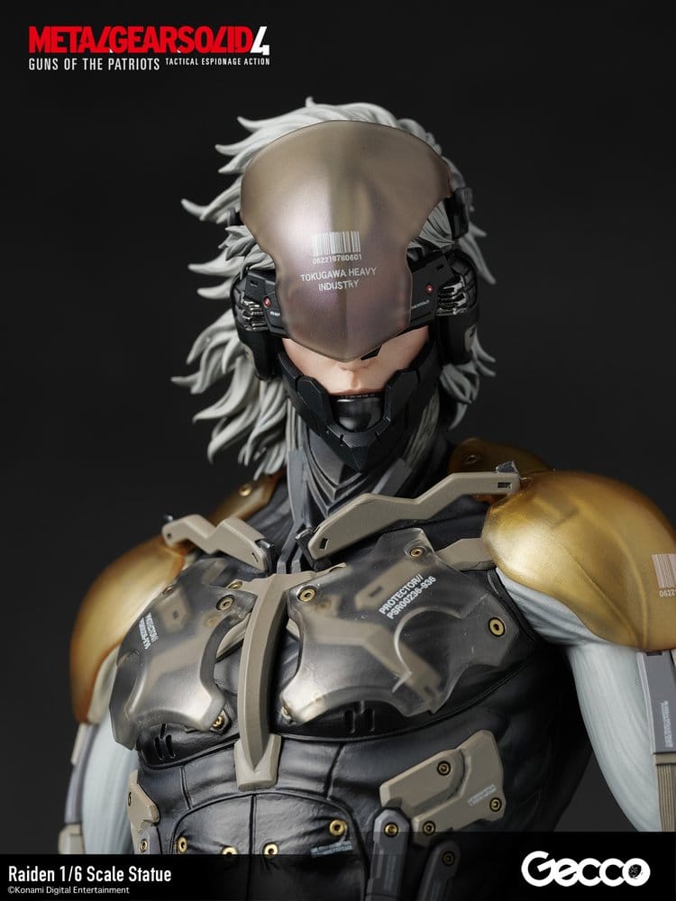 Metal Gear Solid 4 Guns of the Patriots Figure 1/6 Raiden 32 cm