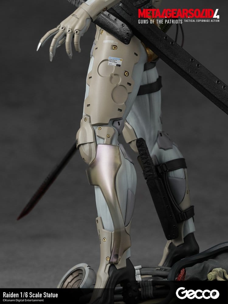 Metal Gear Solid 4 Guns of the Patriots Figure 1/6 Raiden 32 cm