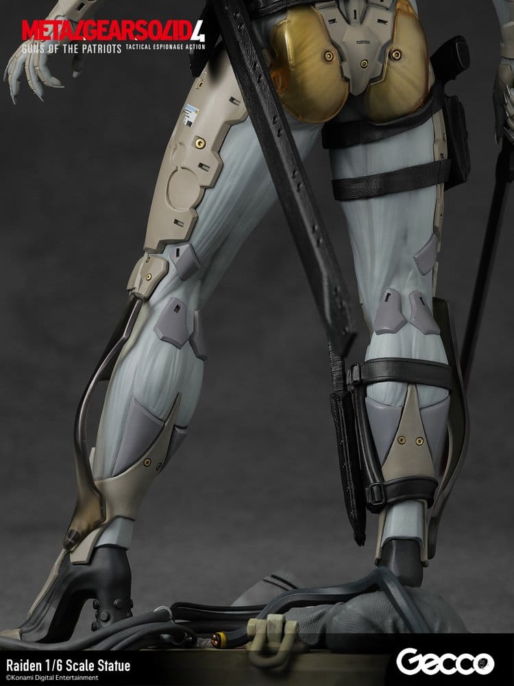 Metal Gear Solid 4 Guns of the Patriots Figure 1/6 Raiden 32 cm