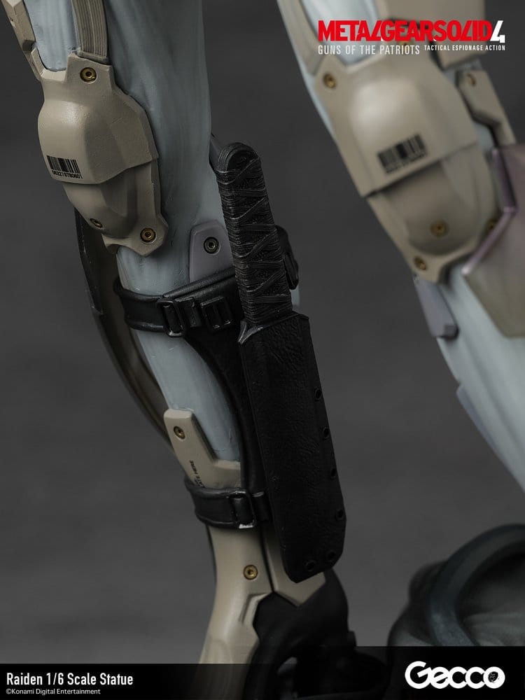 Metal Gear Solid 4 Guns of the Patriots Figure 1/6 Raiden 32 cm