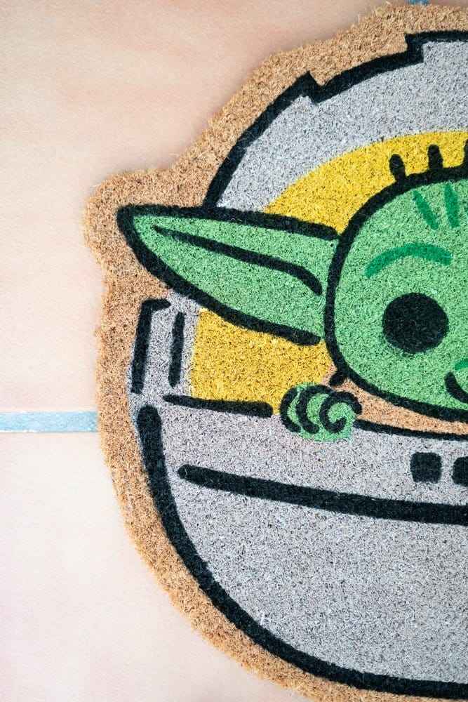 Star Wars The Mandalorian dörrmatta i form, 50 x 55 cm