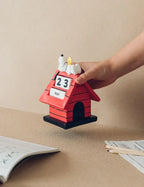 Peanuts 3D evig Kalender Snoopy Hundhus Grupo Erik