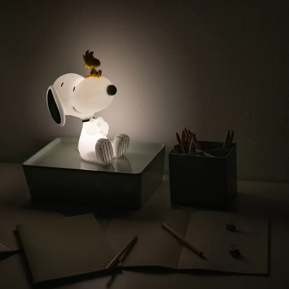 Peanuts Lampa med USB-C Snoopy Grupo Erik