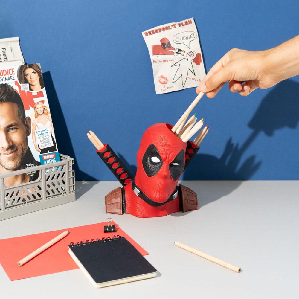 Deadpool Pennhållare Grupo Erik