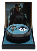 Star Wars: The Mandalorian Bo-Katan Replica Set - Limitera Edition med band och magnetnålar i zinklegering